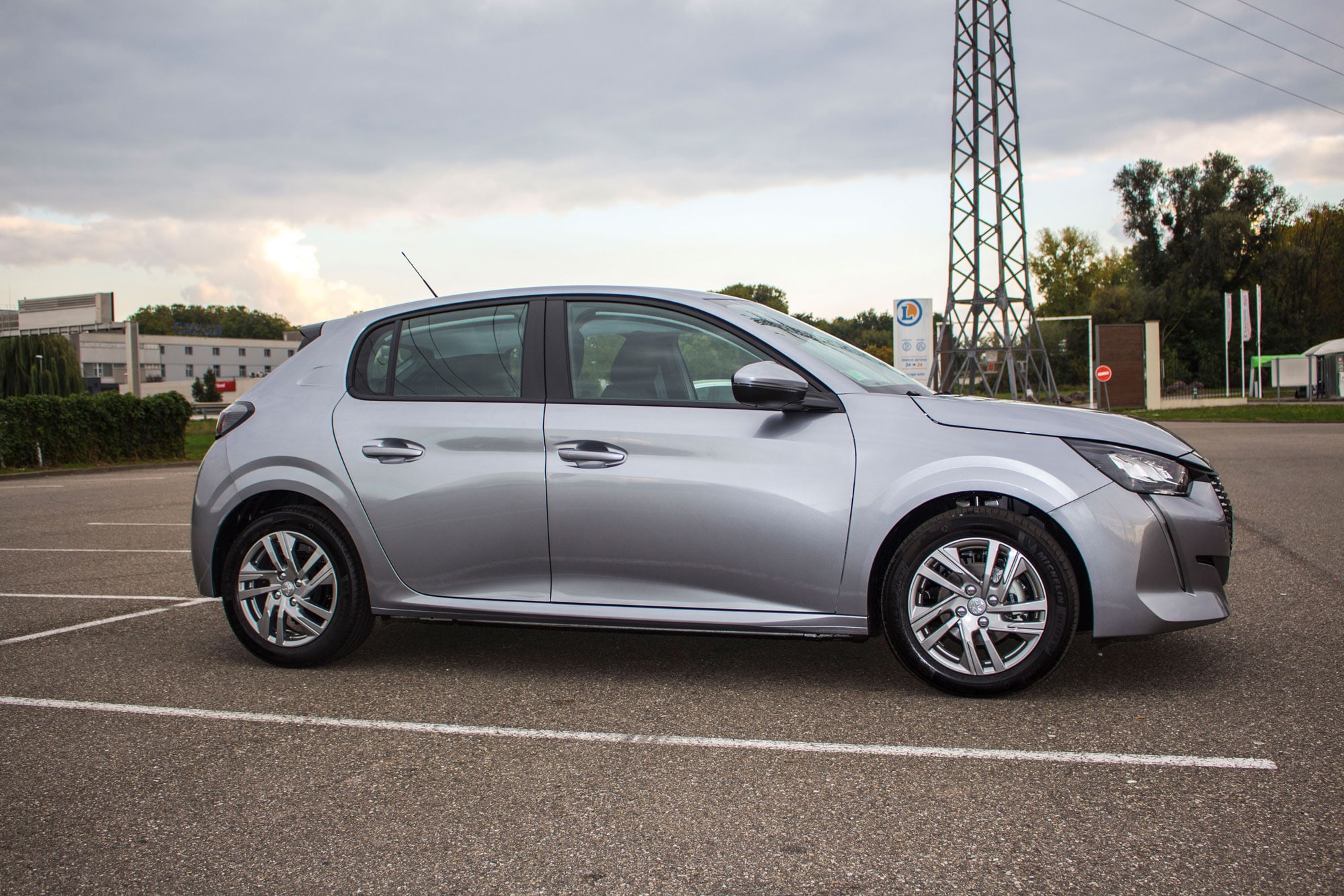 Information Peugeot 208 AUT., Location voitures Îles Canaries